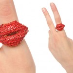 kiss me crystal ring 150x150 Modni detalj   prstenje